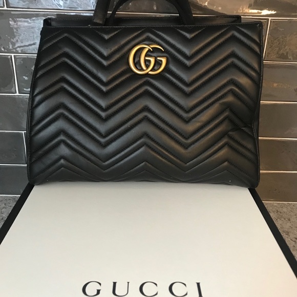 Gucci Handbags - Gucci Marmont Tote